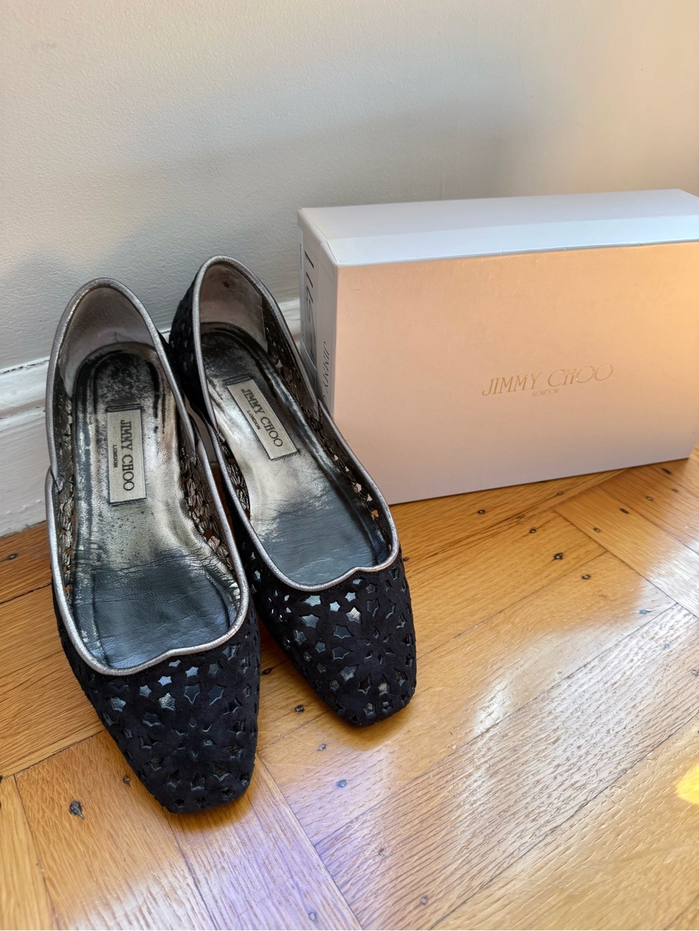 Jimmy Choo Black Suede Momo Flats EU 39